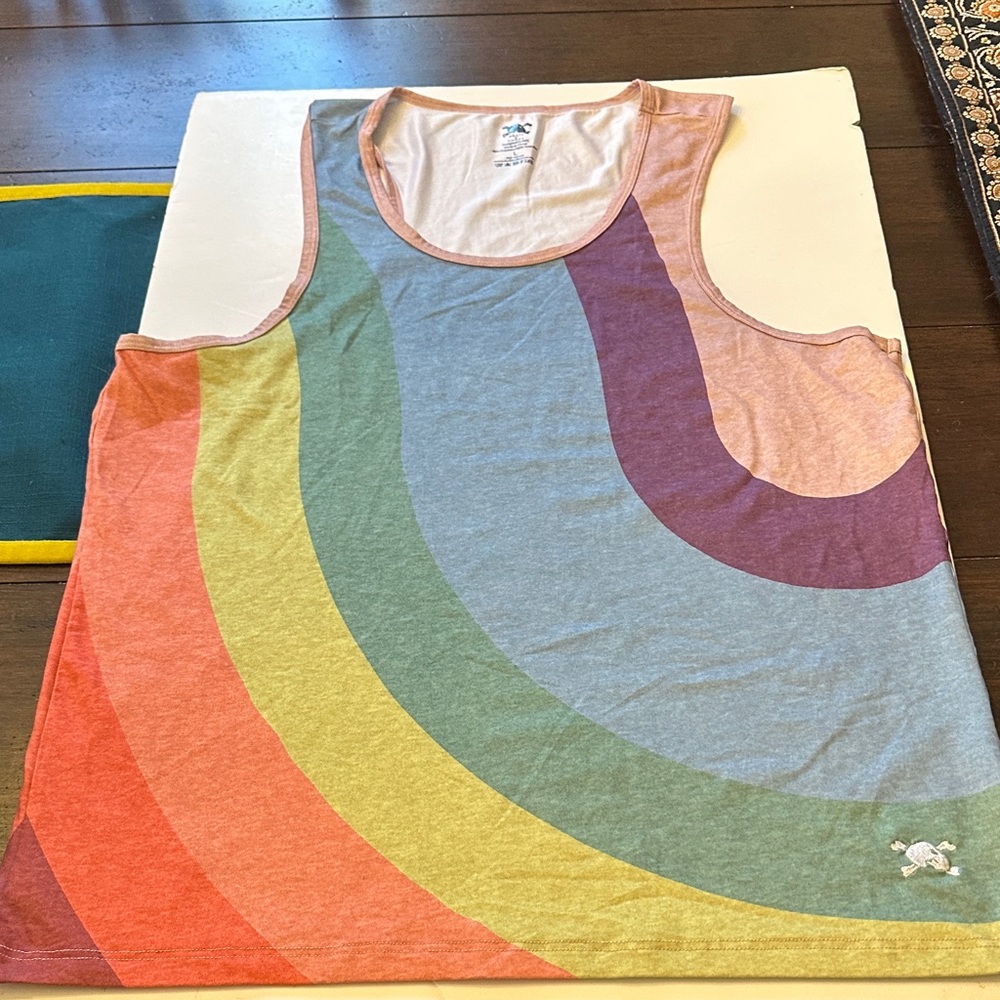 Skull and Bones Rainbow Men's Tank Top Sz L NWOT